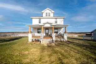 1801 Lee Center Rd, Amboy, IL 61310 - Photo 1