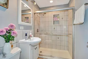 918 S Fairfield Ave, Lombard, IL 60148 - Photo 15