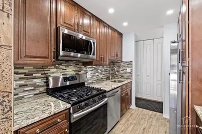 [Address not provided], Arlington Heights, IL 60005 - Photo 17