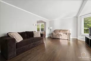 400 W 99th Pl, Chicago, IL 60628 - Photo 7