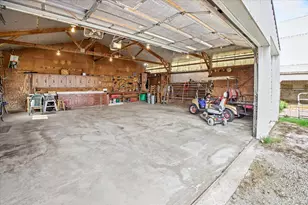 9898 E 1200 N Rd, Chenoa, IL 61726 - Photo 39