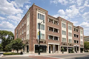 2401 N Janssen Ave, Chicago, IL 60614 - Photo 1