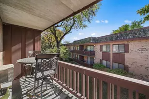 7920 Woodglen Ln, Downers Grove, IL 60516 - Photo 15