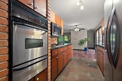 9317 S Kolmar Avenue, Oak Lawn, IL 60453 - Photo 5