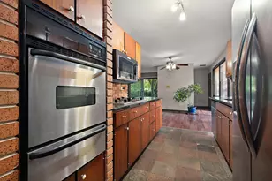 9317 S Kolmar Ave, Oak Lawn, IL 60453 - Photo 5