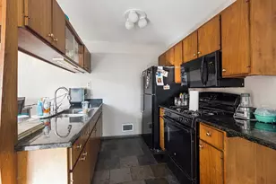 9317 S Kolmar Ave, Oak Lawn, IL 60453 - Photo 17