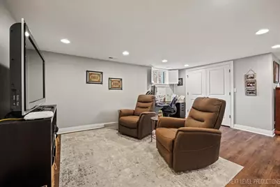 609 Bowling Green Court, Naperville, IL 60563 - Photo 29