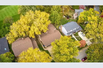 609 Bowling Green Court, Naperville, IL 60563 - Photo 37