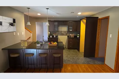 947 E 169th Street, South Holland, IL 60473 - Photo 7