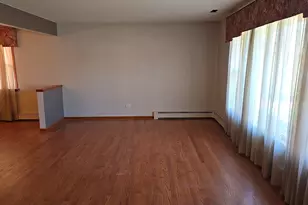 947 E 169th St, South Holland, IL 60473 - Photo 13