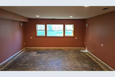 947 E 169th Street, South Holland, IL 60473 - Photo 23