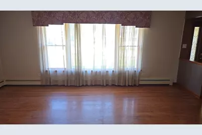 947 E 169th Street, South Holland, IL 60473 - Photo 11