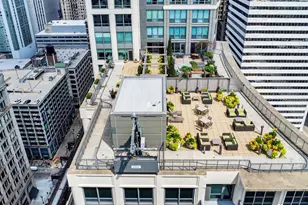 130 N Garland Ct, Chicago, IL 60602 - Photo 55