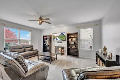 316 Gregory M Sears Drive, Gilberts, IL 60136 - Photo 5