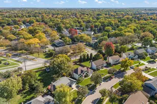 73 Venetian Way Cir, Wheaton, IL 60189 - Photo 43