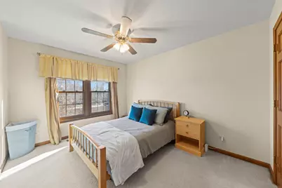 73 Venetian Way Circle, Wheaton, IL 60189 - Photo 23