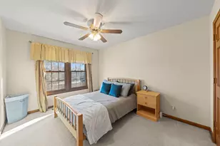 73 Venetian Way Cir, Wheaton, IL 60189 - Photo 23