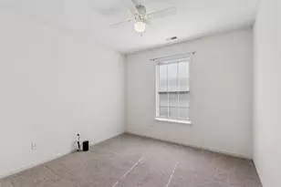 1919 Carousel Ct, Joliet, IL 60435 - Photo 17