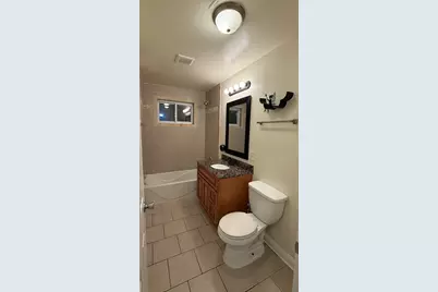8401 S Scottsdale Avenue, Chicago, IL 60652 - Photo 5