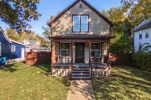 417 E Timber St, Pontiac, IL 61764 - Photo 3