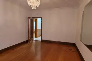 8429 S Marquette Ave, Chicago, IL 60617 - Photo 3