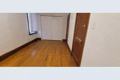 8429 S Marquette Avenue #1, Chicago, IL 60617 - Photo 9