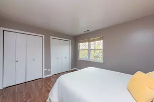 2009 Countryside Ln, Round Lake Beach, IL 60073 - Photo 15