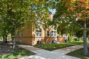 5256 W Wolfram Ave, Chicago, IL 60641 - Photo 1