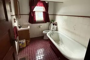 201 N Meadow St, Grant Park, IL 60940 - Photo 11