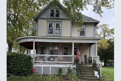 201 N Meadow Street, Grant Park, IL 60940 - Photo 1