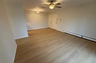 84 W Belvidere Rd, Grayslake, IL 60030 - Photo 11