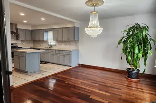 11723 S Ave J, Chicago, IL 60617 - Photo 9