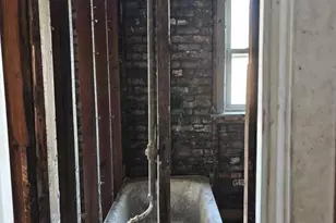 7524 S Colfax Ave, Chicago, IL 60649 - Photo 11