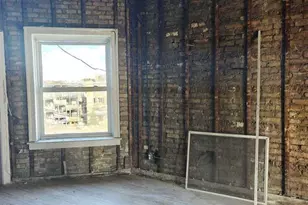 7524 S Colfax Ave, Chicago, IL 60649 - Photo 7