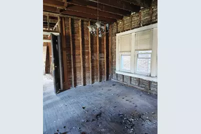 7524 S Colfax Avenue, Chicago, IL 60649 - Photo 9