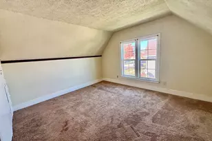 231 Bennett St, Belvidere, IL 61008 - Photo 17