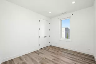 117 S Bell Ave, Chicago, IL 60612 - Photo 13