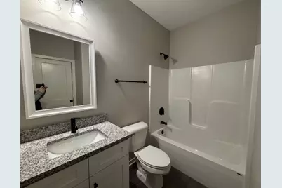 [Address not provided], Sycamore, IL 60178 - Photo 5