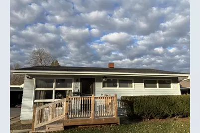 111 E Royal Drive, Dekalb, IL 60115 - Photo 1