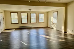 422 Chartres St, Lasalle, IL 61301 - Photo 7