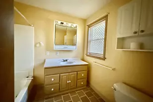 422 Chartres St, Lasalle, IL 61301 - Photo 19