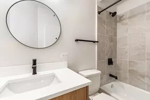 805 N Milwaukee Ave, Chicago, IL 60642 - Photo 27