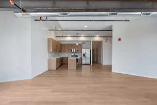 805 N Milwaukee Ave, Chicago, IL 60642 - Photo 7