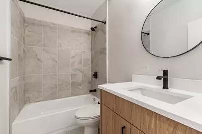 805 N Milwaukee Avenue #4N, Chicago, IL 60642 - Photo 25
