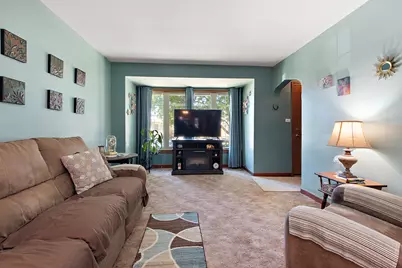 6731 S Kolin Avenue, Chicago, IL 60629 - Photo 5