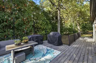 27W041 Walz Way, Wheaton, IL 60189 - Photo 11