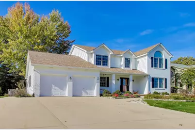 402 Hankes Road, Sugar Grove, IL 60554 - Photo 3