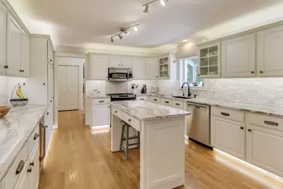 402 Hankes Road, Sugar Grove, IL 60554 - Photo 13