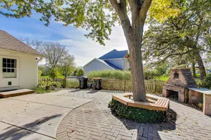 402 Hankes Rd, Sugar Grove, IL 60554 - Photo 55