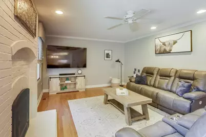 402 Hankes Road, Sugar Grove, IL 60554 - Photo 19